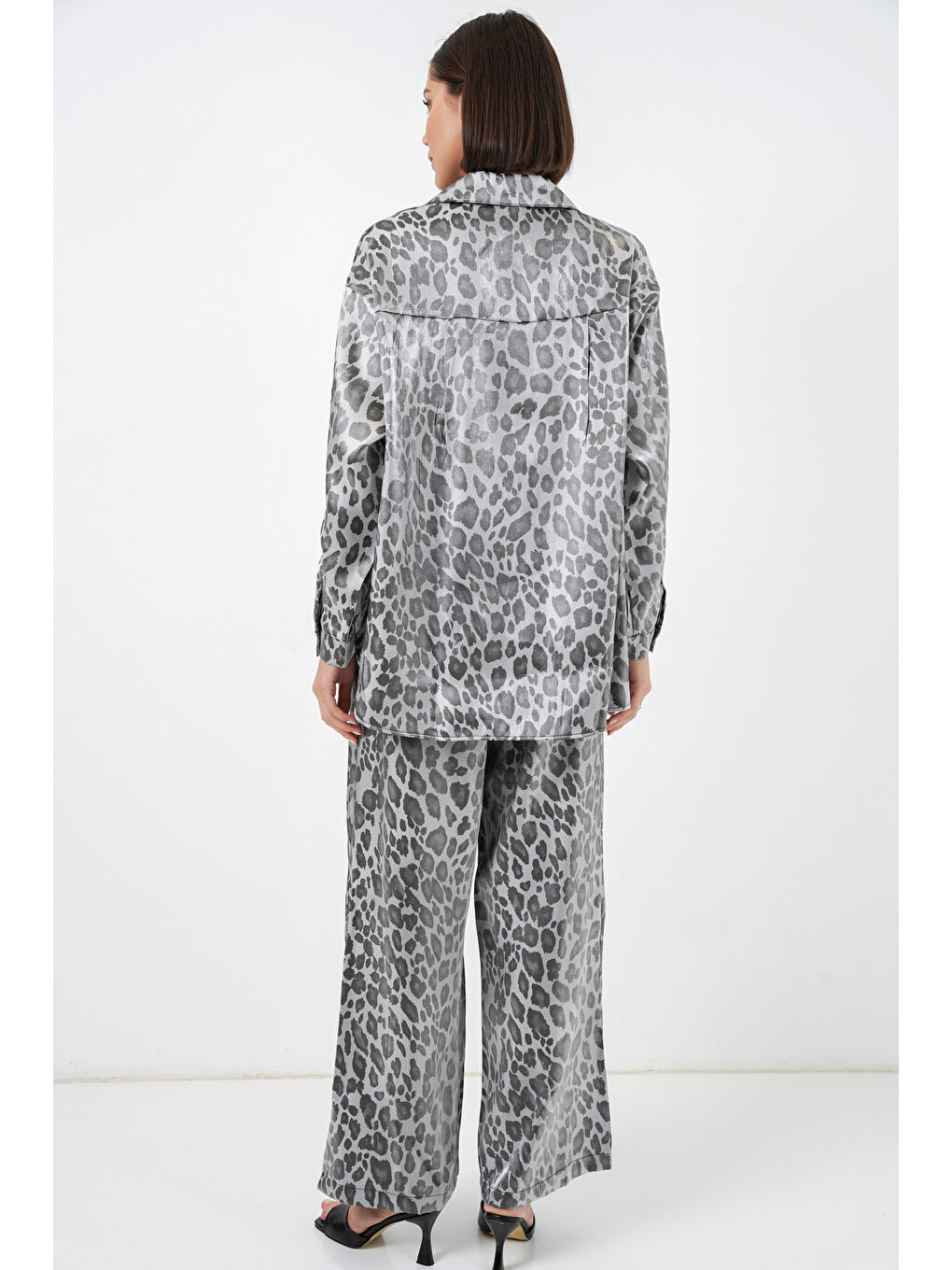 6699 Leopar Desenli Alt Üst Takım - Gri-5