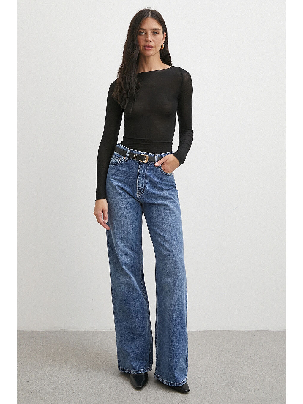 Açık Yaka Bluz Siyah-1