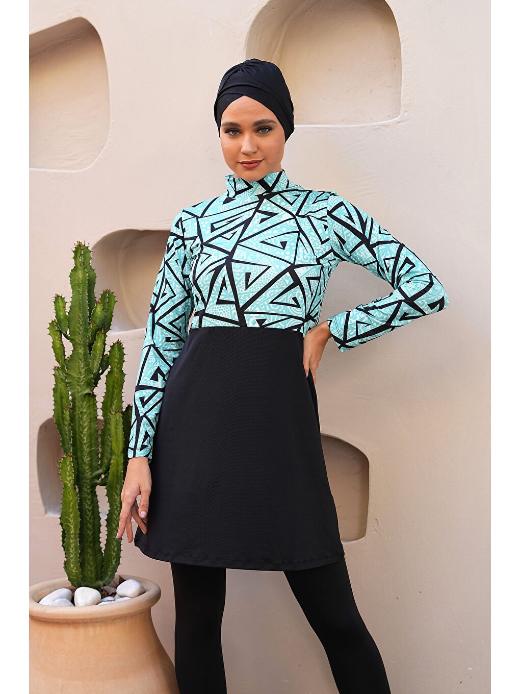 Siyah Dijital Baskılı Taytlı Kapalı Tesettür Mayo 3750-3