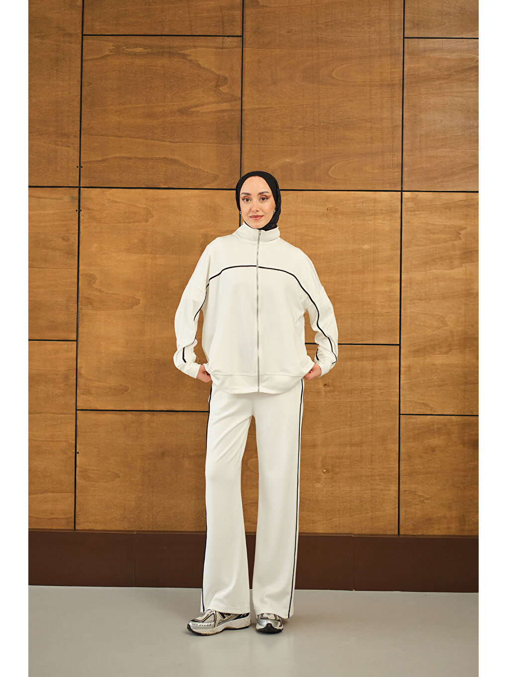 Kadın Şerit Detay Takım Ekru-2