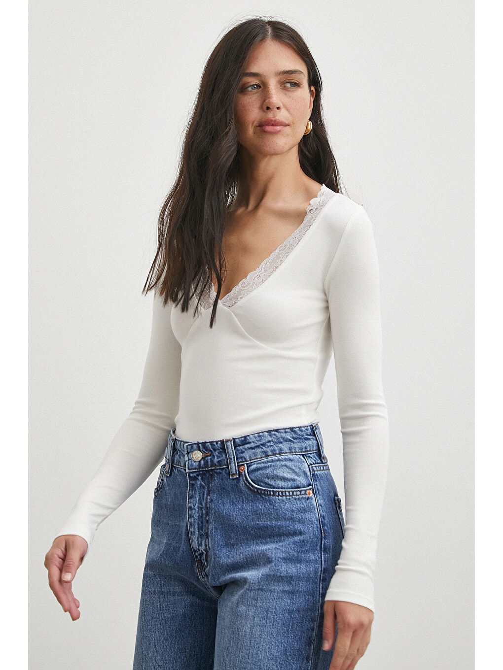 Yakası Dantelli Bluz Beyaz-2