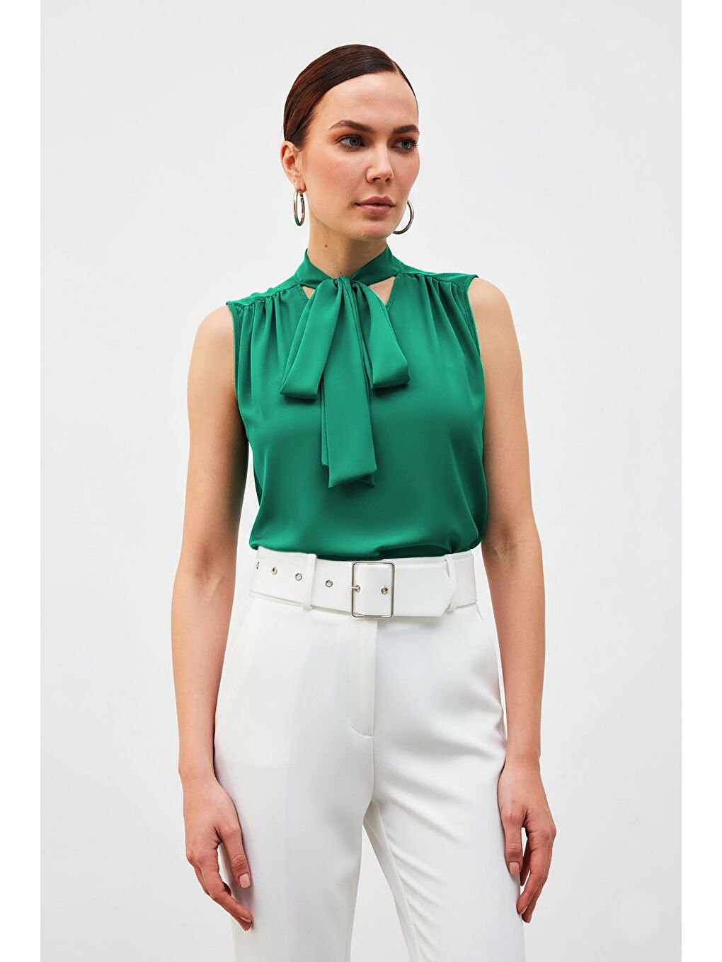 Fularlı Kolsuz Bluz - Yeşil-1