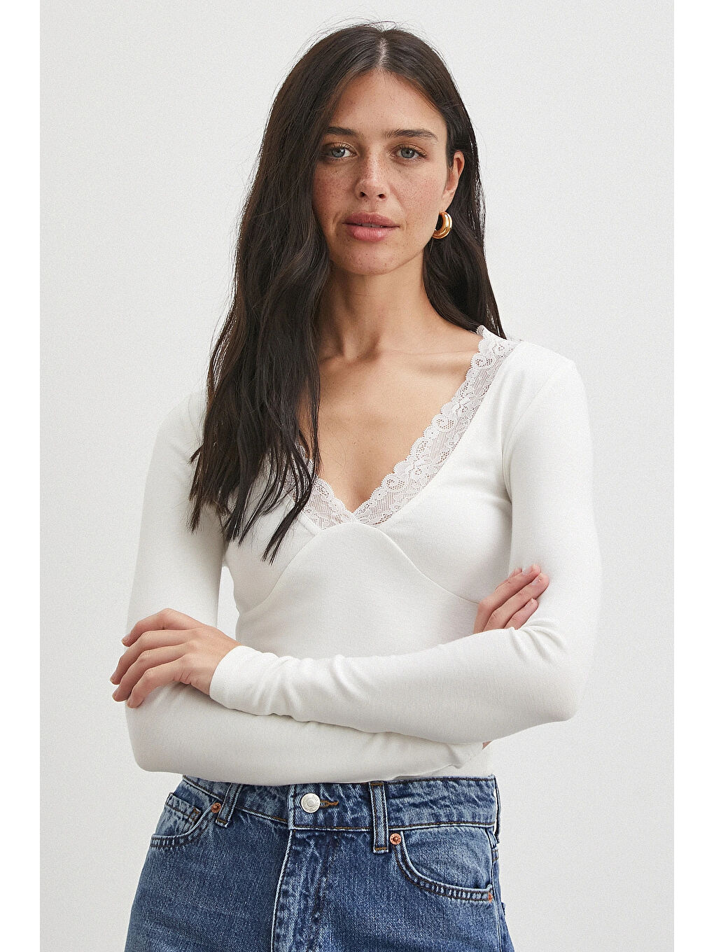 Yakası Dantelli Bluz Beyaz-3