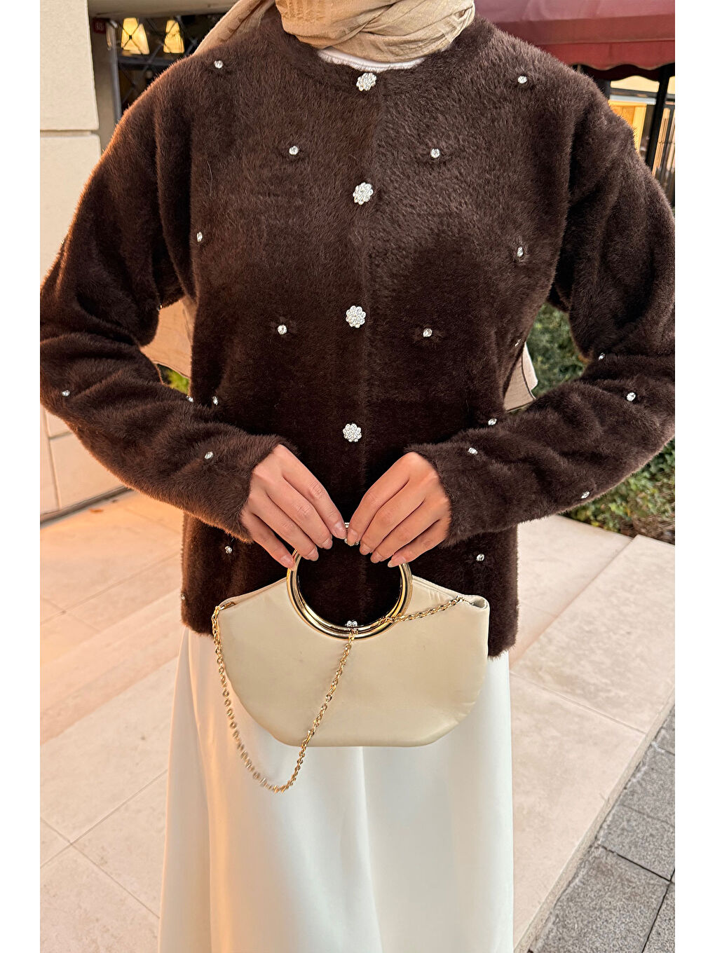 Kadın Taşlı Çiçek Düğmeli Hırka Kahverengi-3