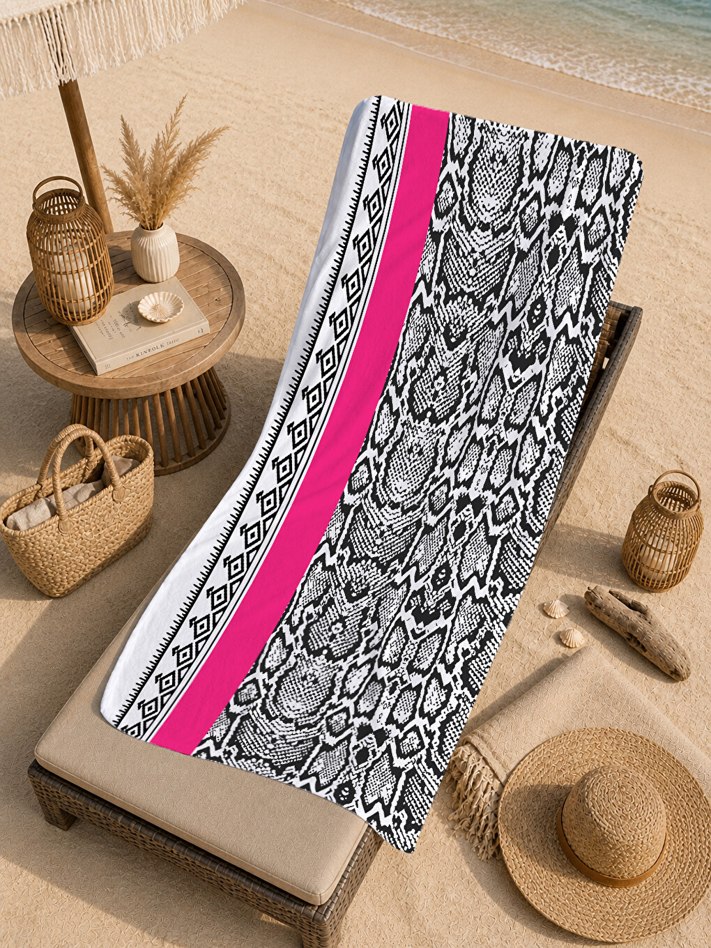 Pembe Şeritli Siyah Beyaz Etnik Desenli 70x150 Cm Dijital Baskılı Plaj Ve Banyo Havlusu-4