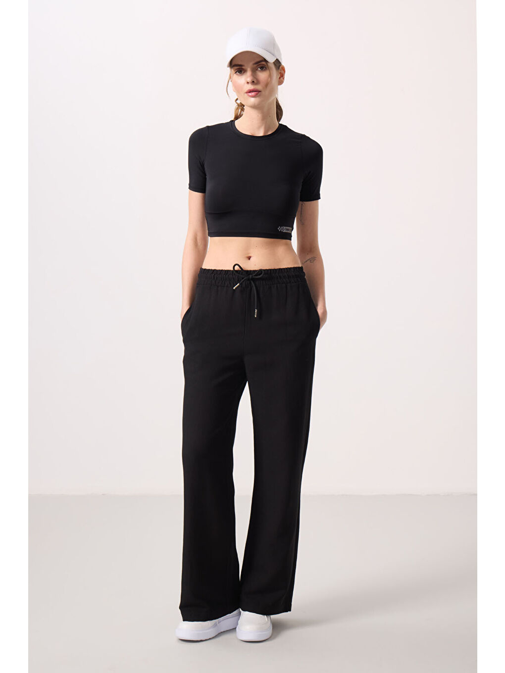 Siyah Keten Geniş Paça Rahat Form Kadın Palazzo Pantolon - 94675