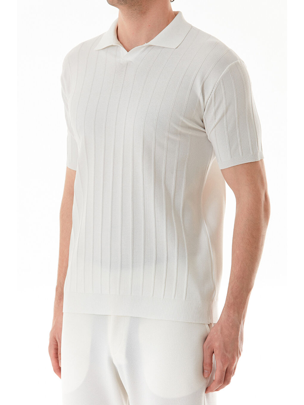 Beyaz Şeritli Polo Yaka Triko Tişört-4