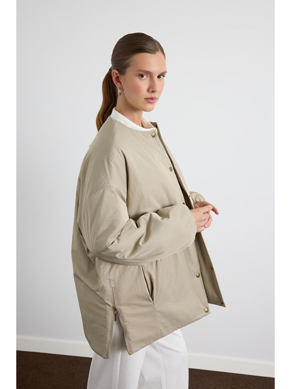 Bej Fermuarlı Şişme Mont Taş-3