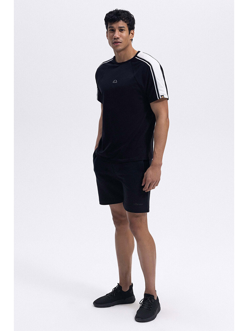 Siyah Pamuklu Regular Fit Logolu Short EM1351-BK-2