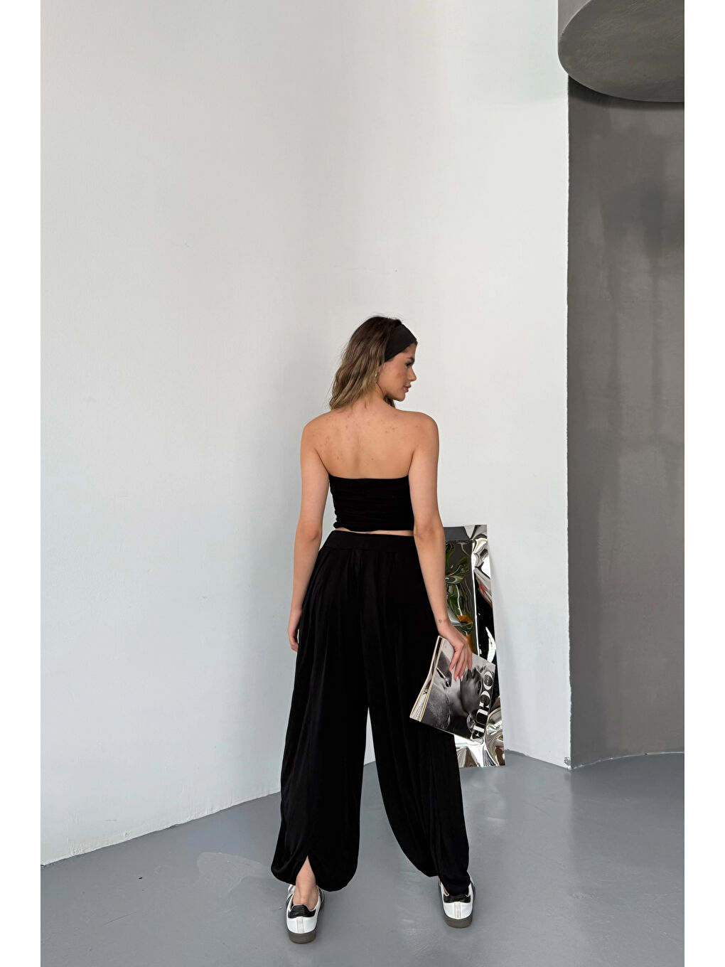 Kadın Siyah Bağcıklı Geniş Paça Pantolon 1018-E001-4