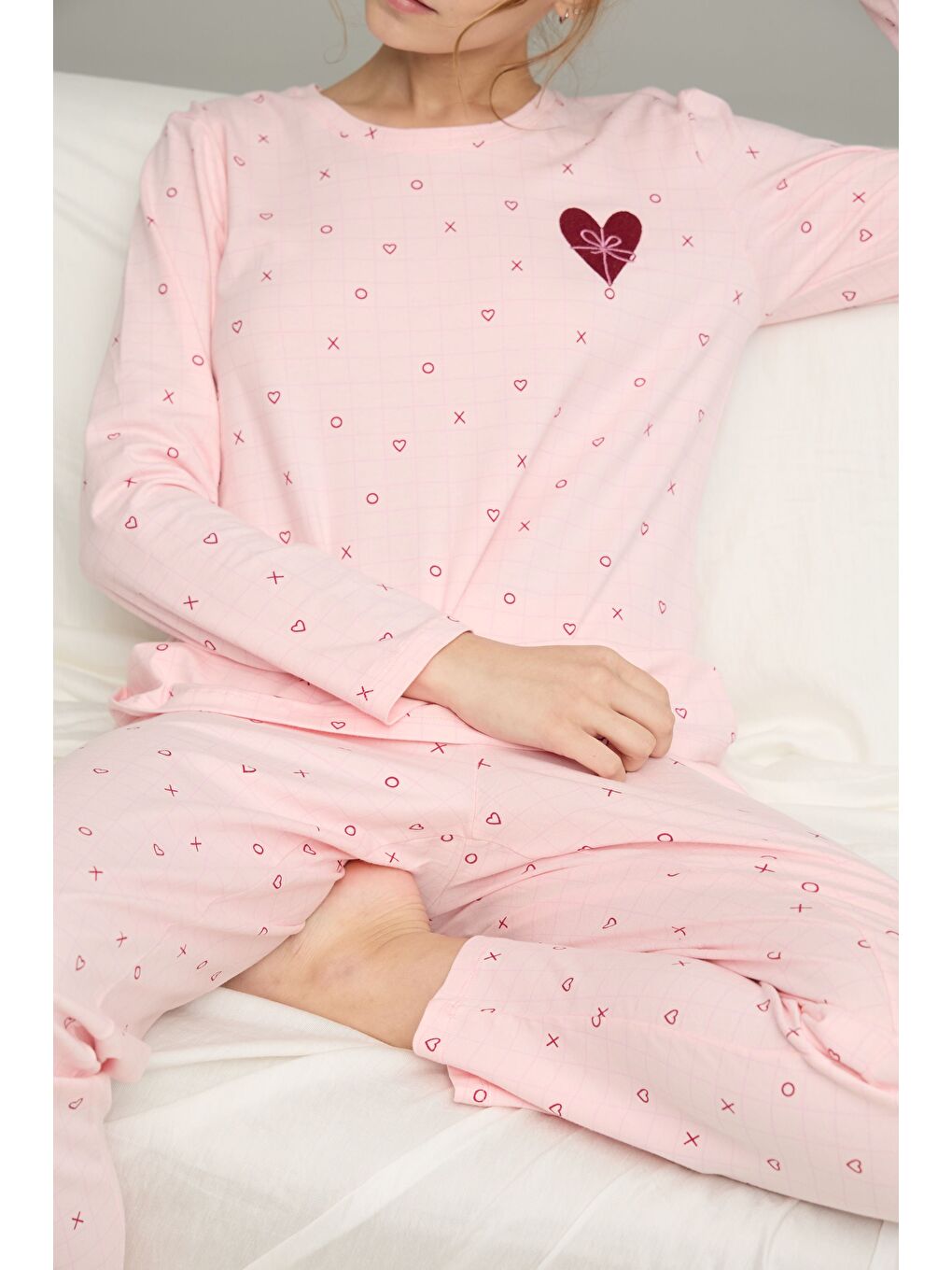 Pembe Kalp Desenli Pamuklu Bisiklet Yaka Örme Pijama Takım25241127-1