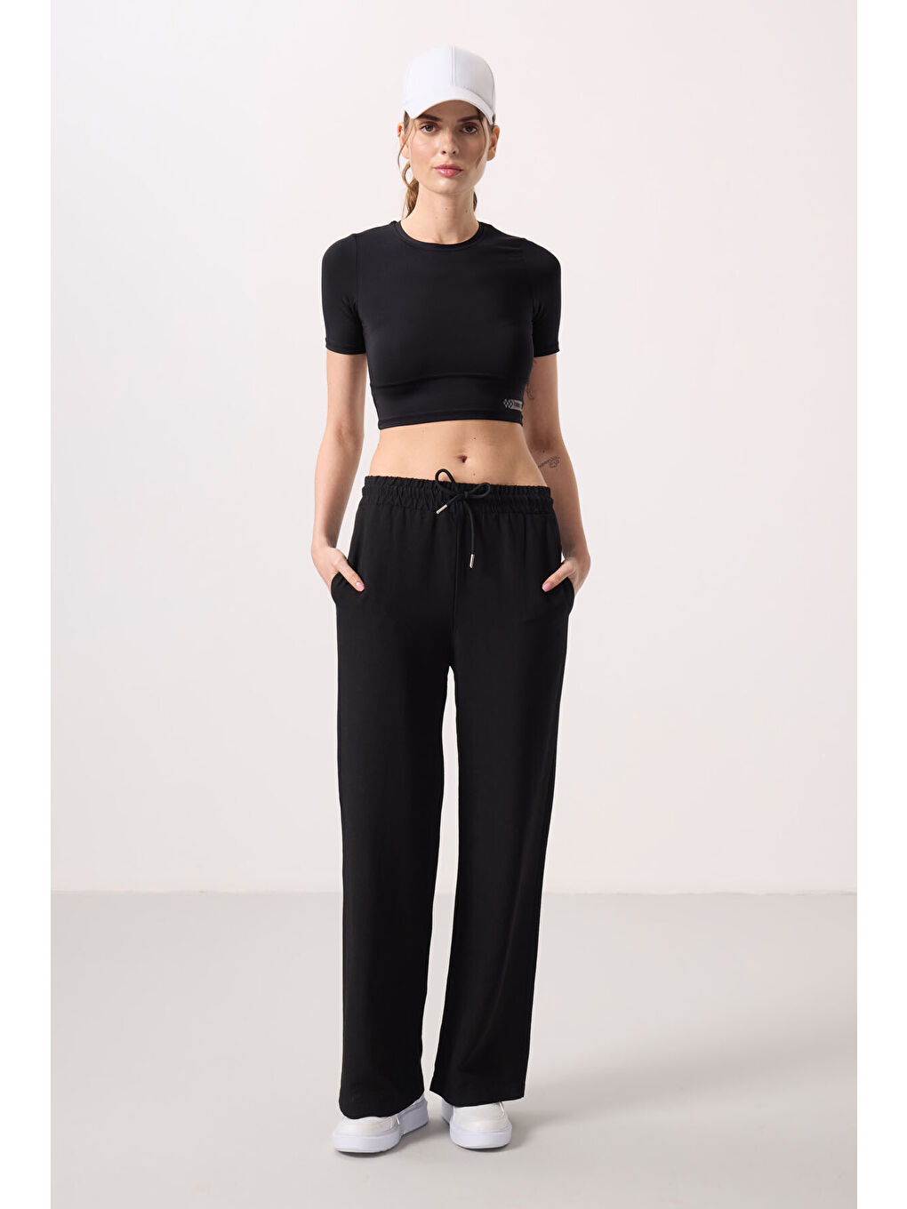 Siyah Keten Geniş Paça Rahat Form Kadın Palazzo Pantolon - 94675-4