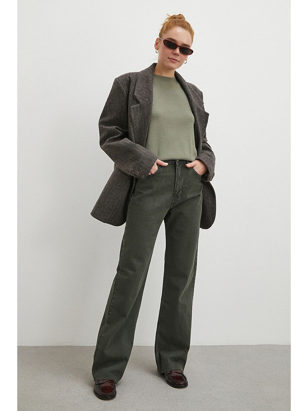 Yüksek Bel Kesik Boru Paça Jean Yeşil