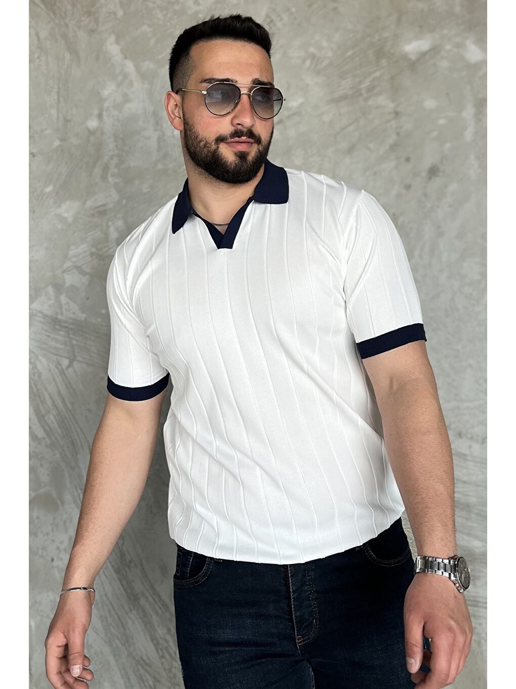 Beyaz Erkek Polo Yaka Kendinden Çizgi Desenli Renk Garnili Triko Tişört