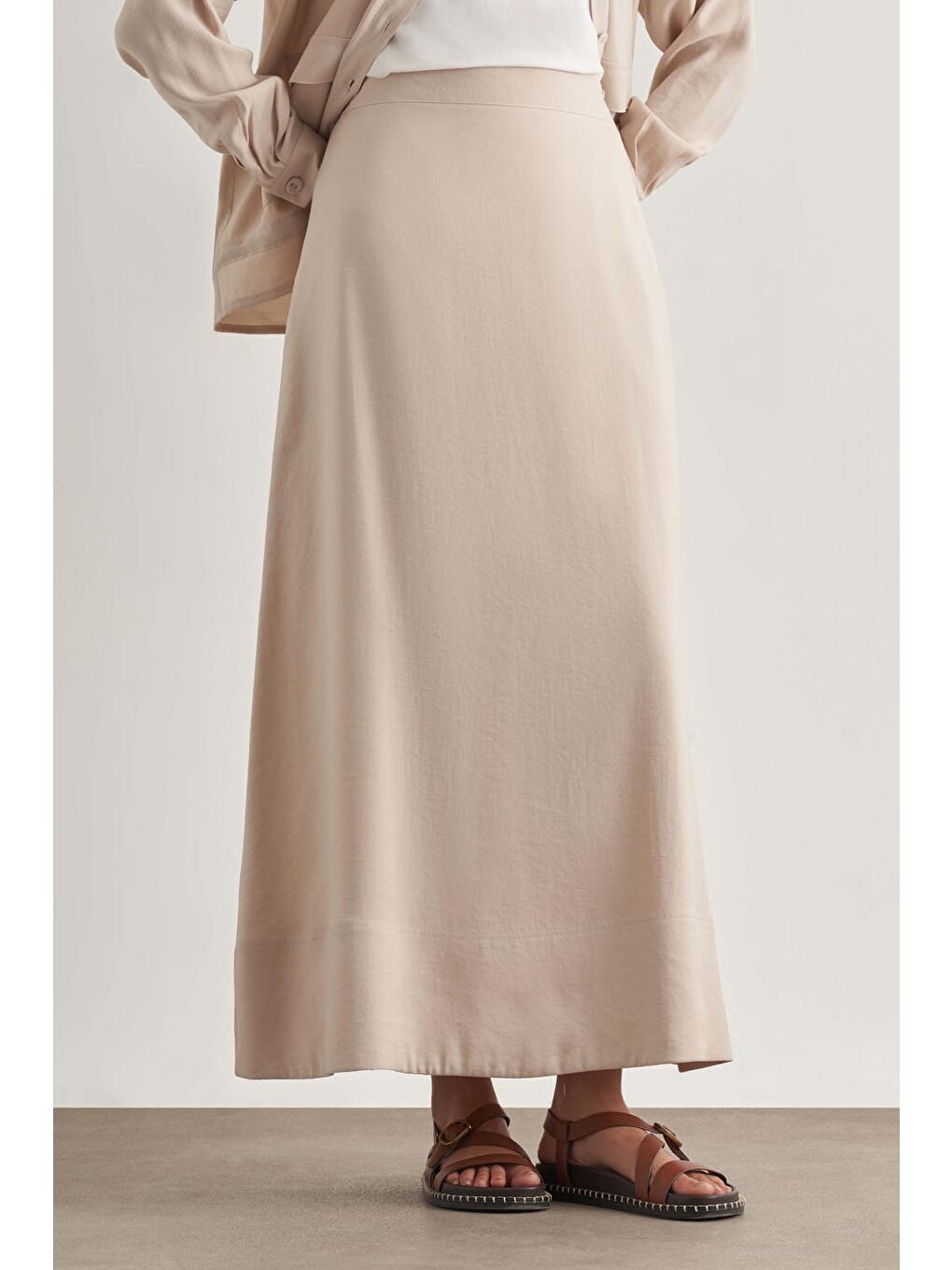 Bej Modal Karışımlı Taş Rengi Maksi Evaze Etek-3