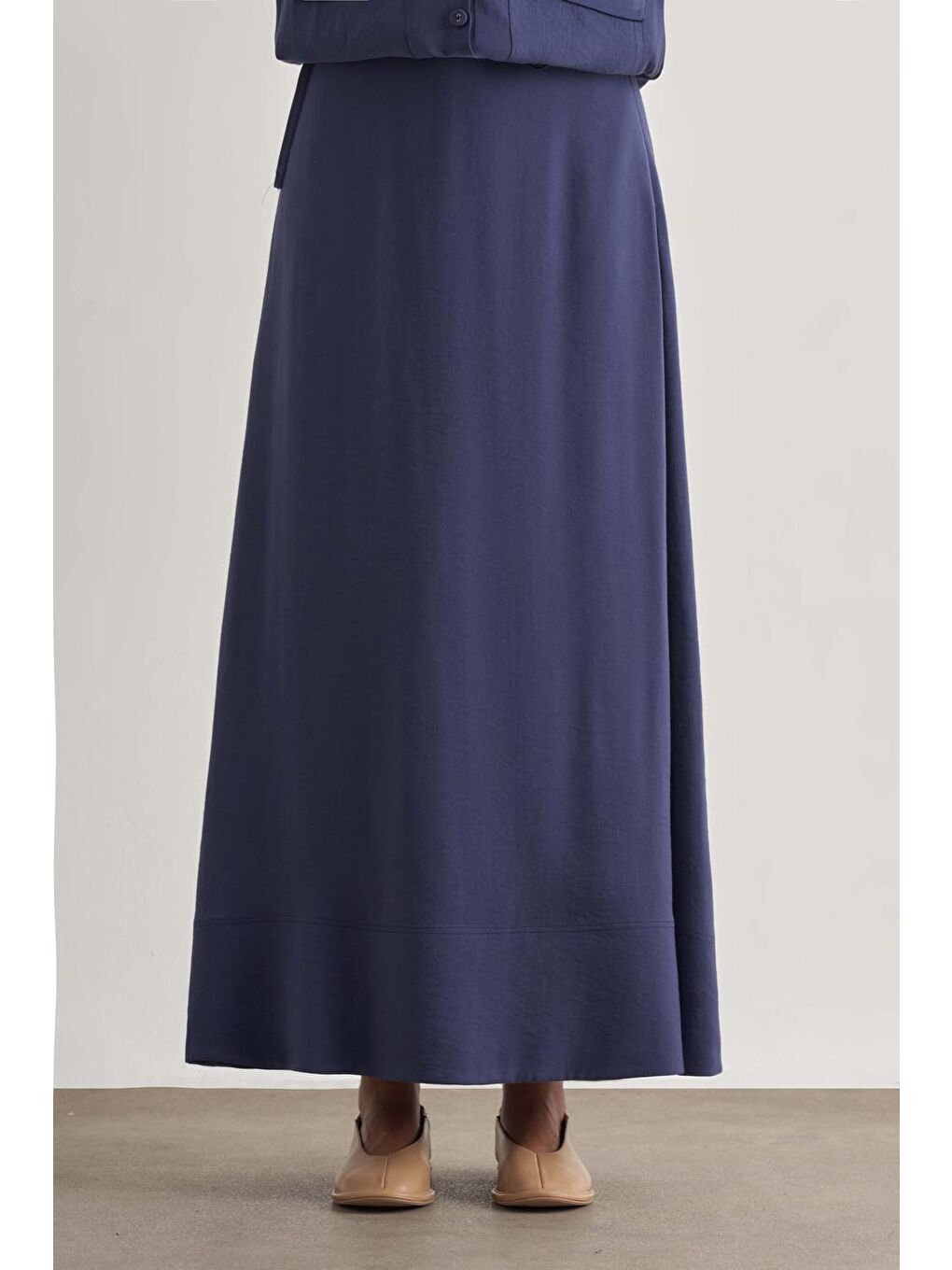 Modal Karışımlı İndigo Mavi Maksi Evaze Etek-1