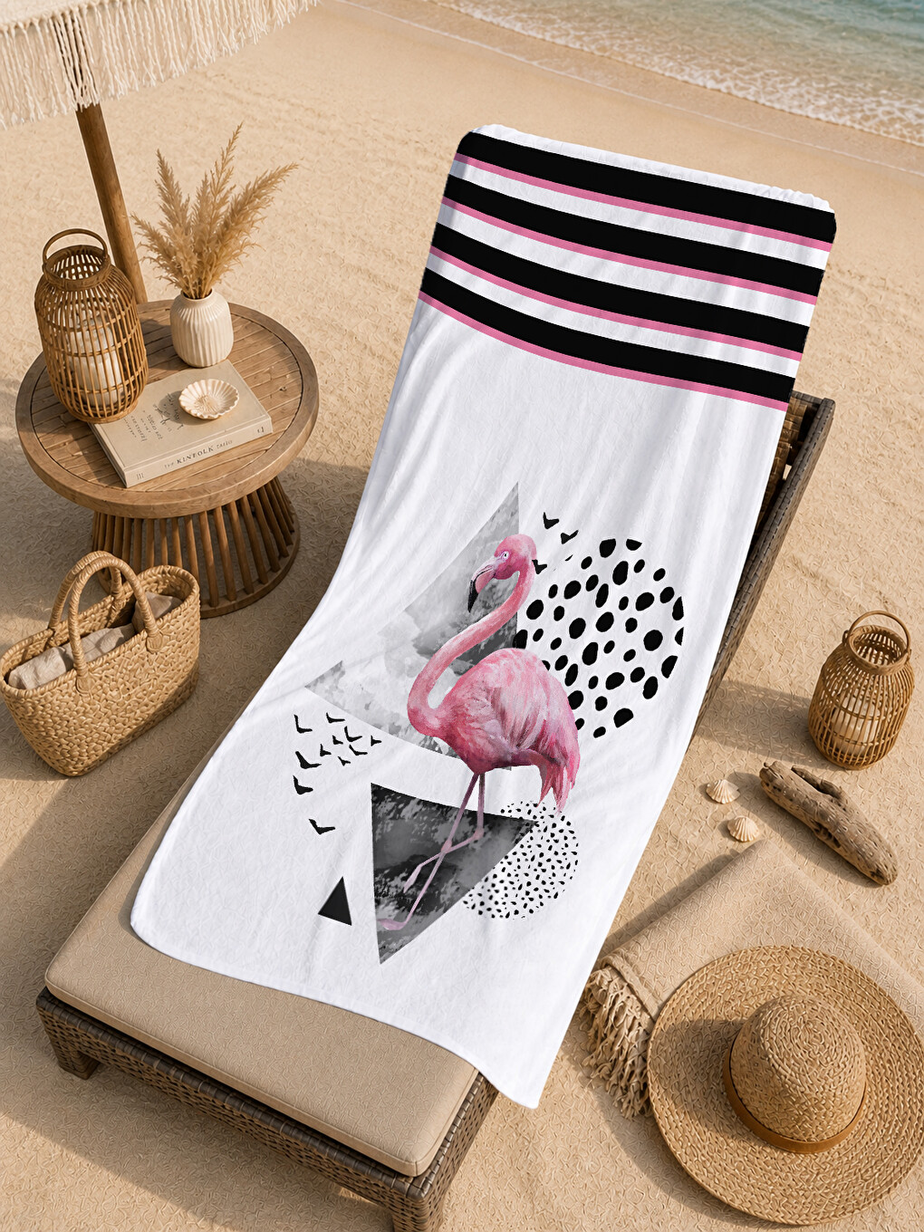 Siyah Pembe Çizgili Flamingo Desenli 70x150 Cm Dijital Baskılı Plaj Ve Banyo Havlusu-3