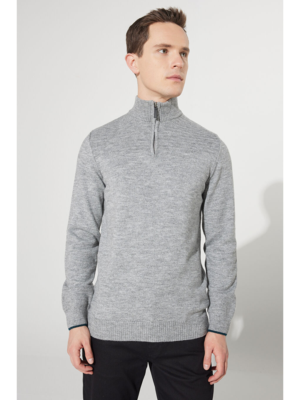 Erkek Gri Standart Fit Normal Kesim Bato Yaka Triko-5