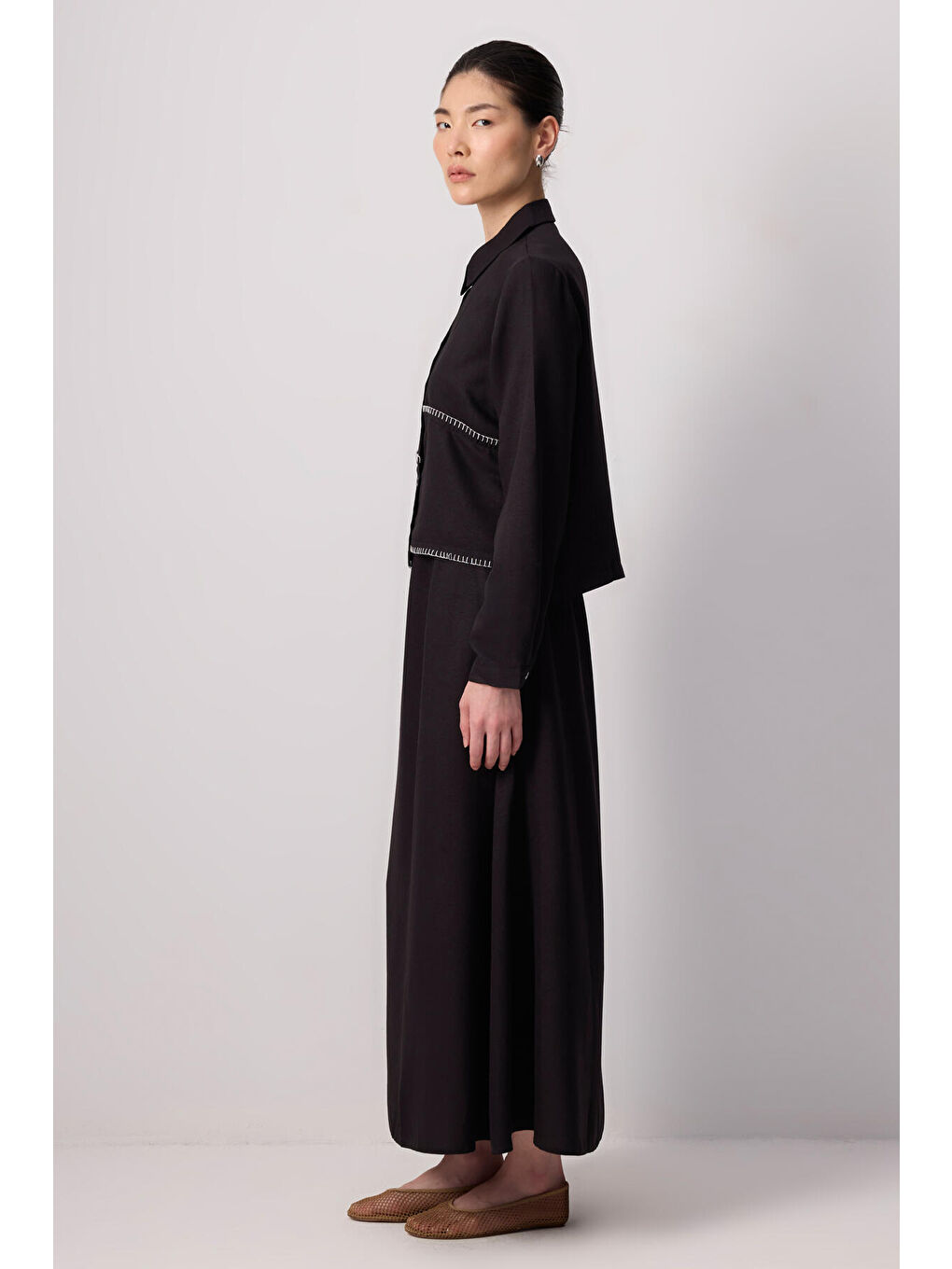 Siyah Kontrast Dikişli Gömlek Etek Takım-2