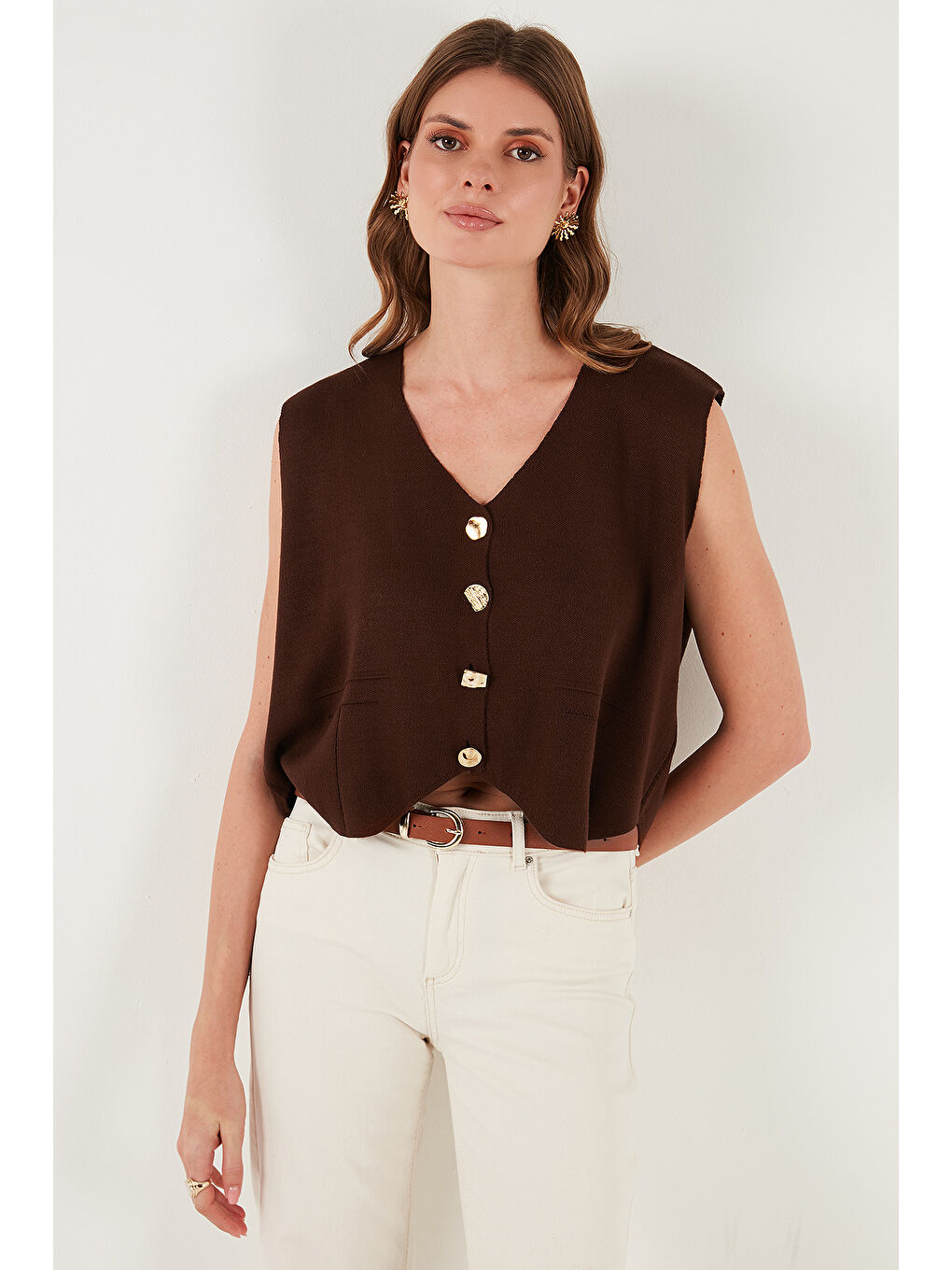 Kahverengi V Yaka Düğmeli Triko Kadın Yelek 4616177-2