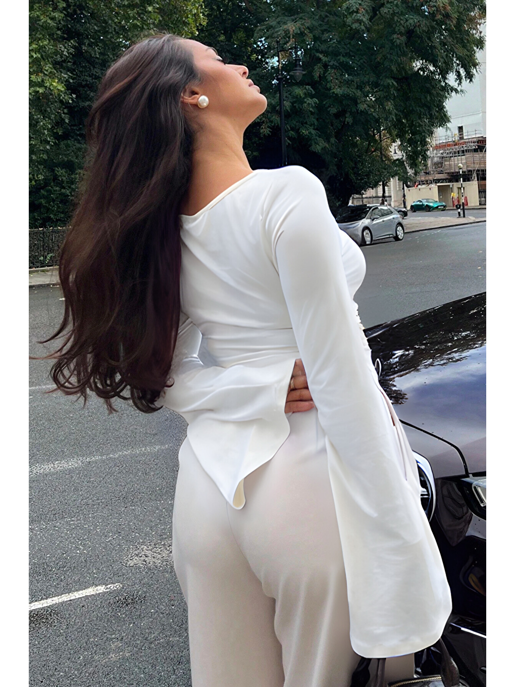 Kadın Beyaz Elastanlı Drapeli Uzun İspanyol Kollu Crop Bluz-1