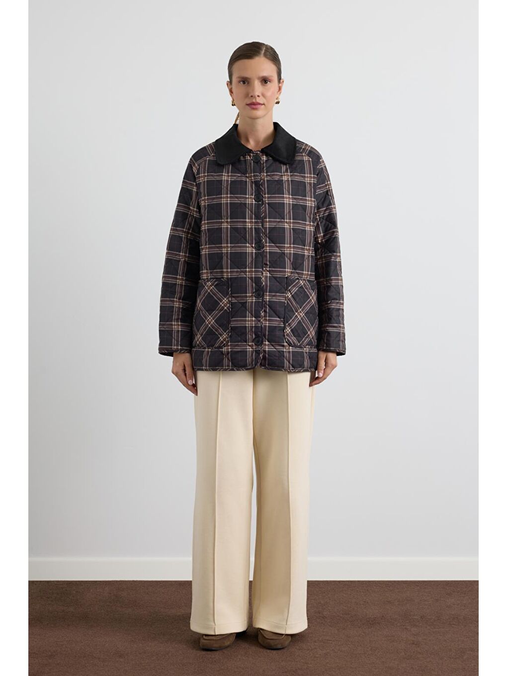 Desenli Kadife Yakalı Kapitone Ceket Mont Siyah-3