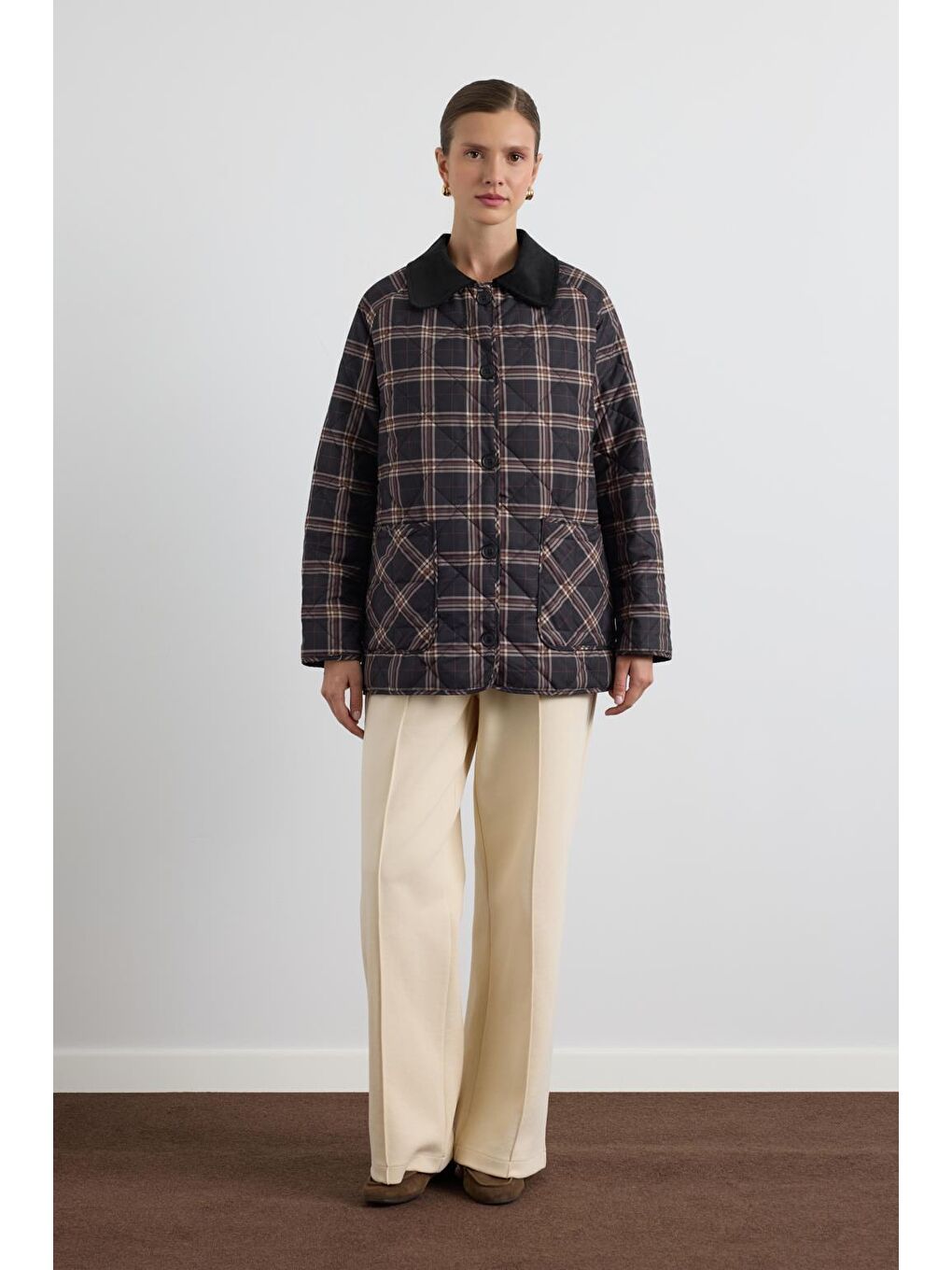 Desenli Kadife Yakalı Kapitone Ceket Mont Siyah-5