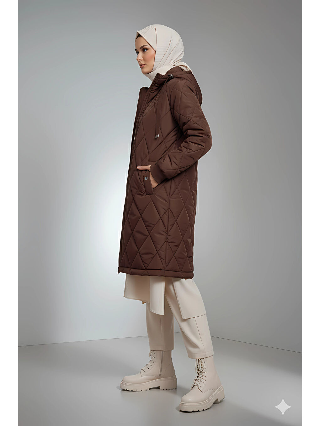 Kadın Kahverengi Uzun Kapitone Astarlı Şişme Tesettür Mont HZL25W-BD151381-2