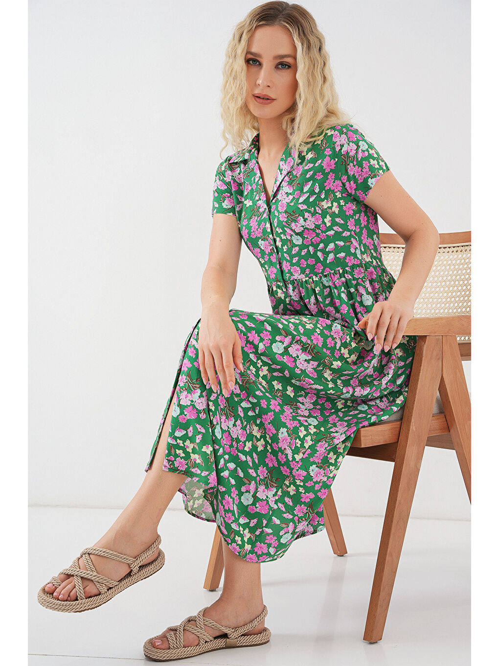 Kadın Boydan Düğmeli Kısa Kol Çiçekli Elbise 2561 - Yeşil-2