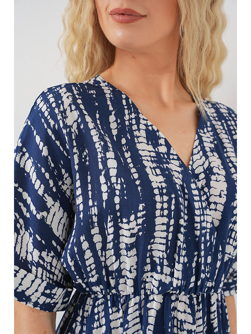 Kadın Desenli Kısa Kol Elbise 2569 - Lacivert-4