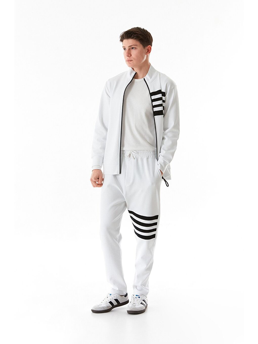 Beyaz Bacağı Şeritli Beli Lastikli %100 Pamuk Eşofman Altı