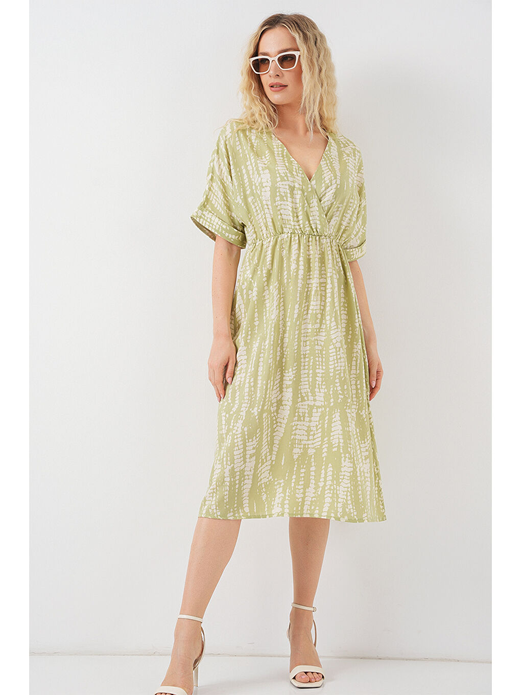 Kadın Desenli Kısa Kol Elbise 2569 - E.Yeşil-1