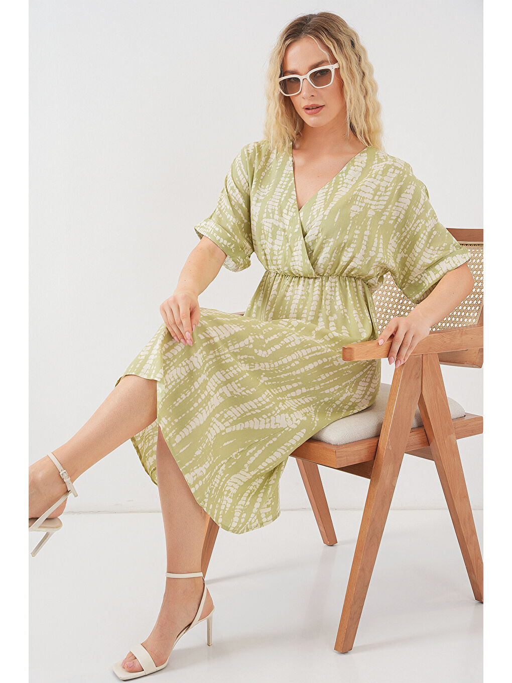Kadın Desenli Kısa Kol Elbise 2569 - E.Yeşil-2