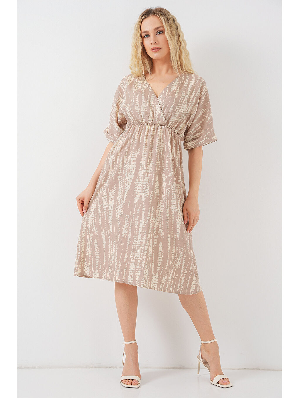 Kadın Desenli Kısa Kol Elbise 2569 - Bej-1