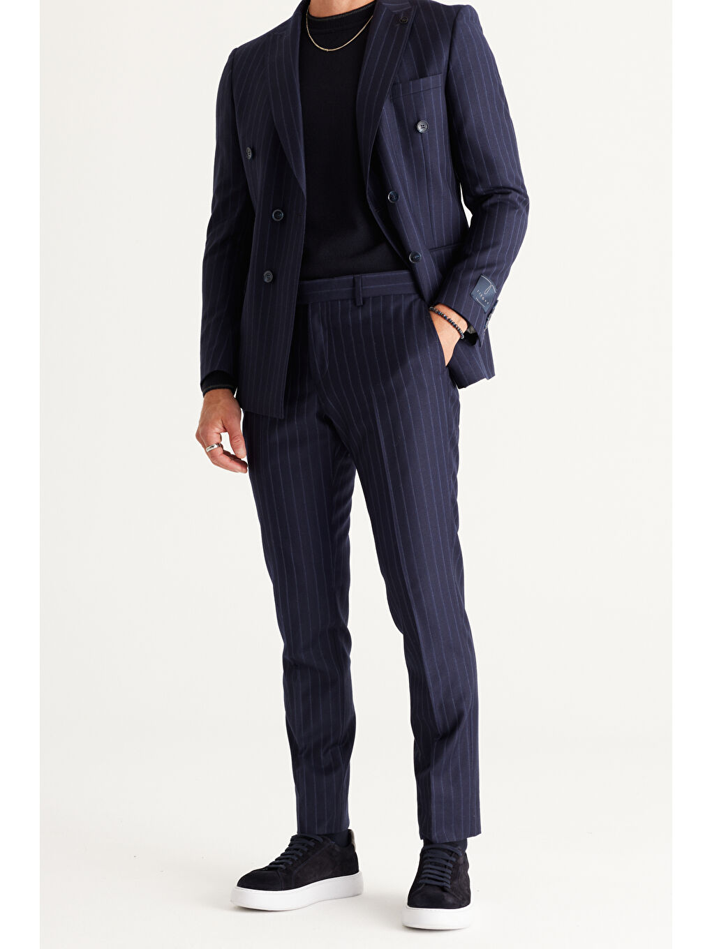 Erkek Lacivert Slim Fit Dar Kesim Kırlangıç Yaka %100 Yün Çizgili Takım Elbise-3