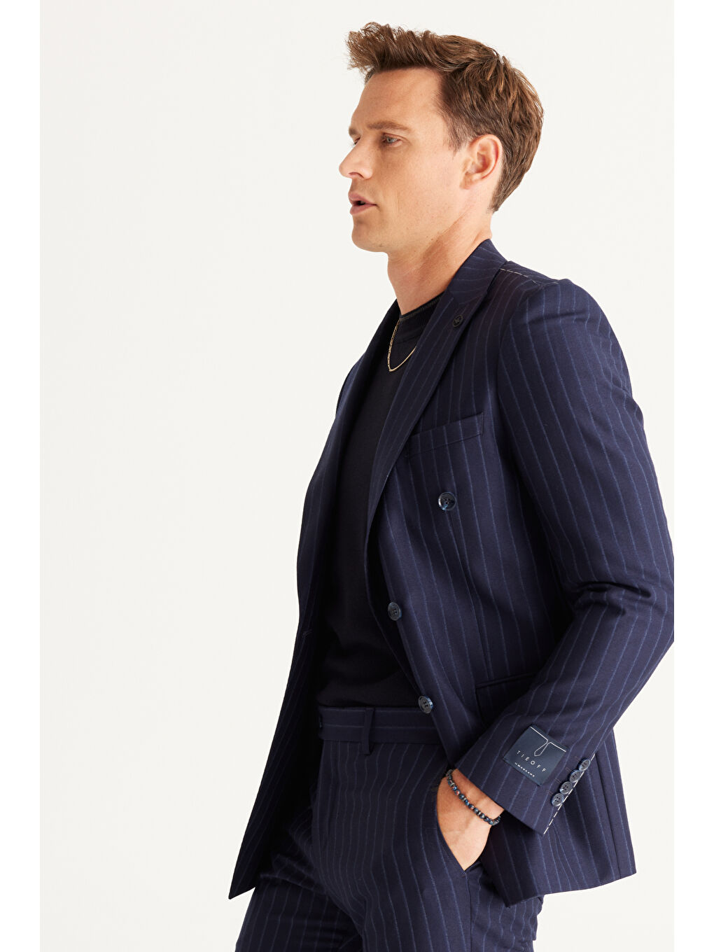 Erkek Lacivert Slim Fit Dar Kesim Kırlangıç Yaka %100 Yün Çizgili Takım Elbise-4