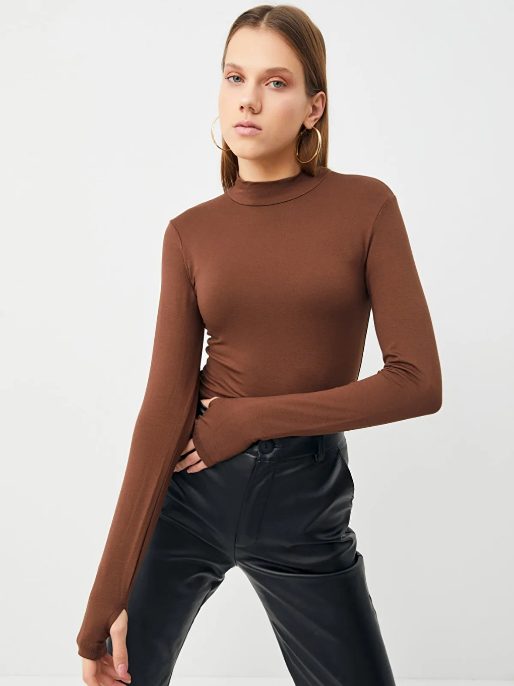 Kahverengi Kadın Acı Kahve Parmak Detaylı Bluz-2