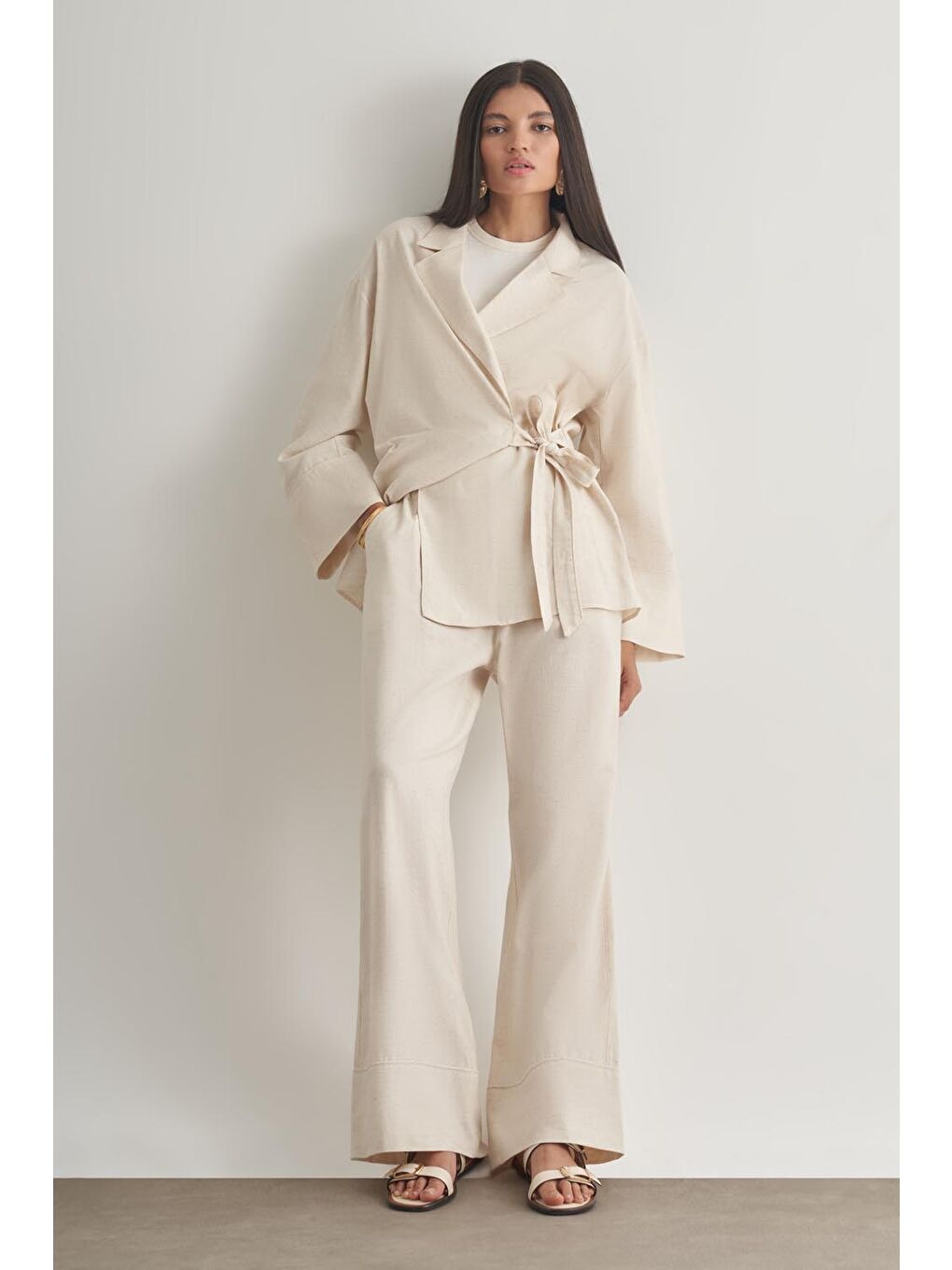 Keten Karışımlı Anvelop Bağlı Bej Rengi Kimono Ceket-1