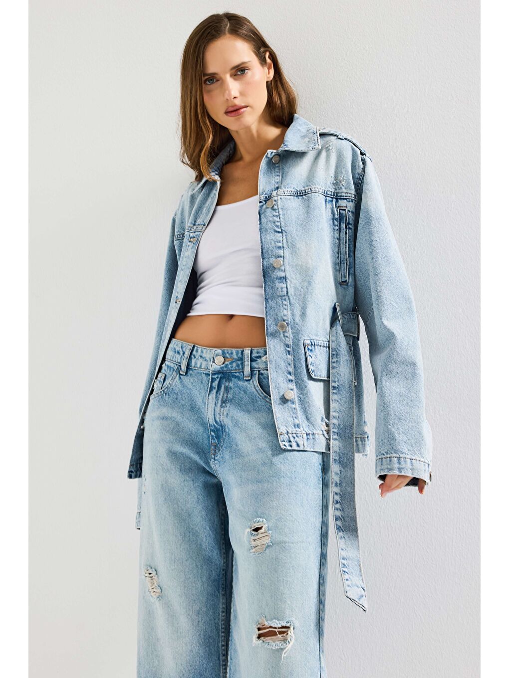 Mavi Kadın Ice 12s6-32 Oversize Kemer Detaylı Yırtık %100 Pamuk Denim Ceket-5