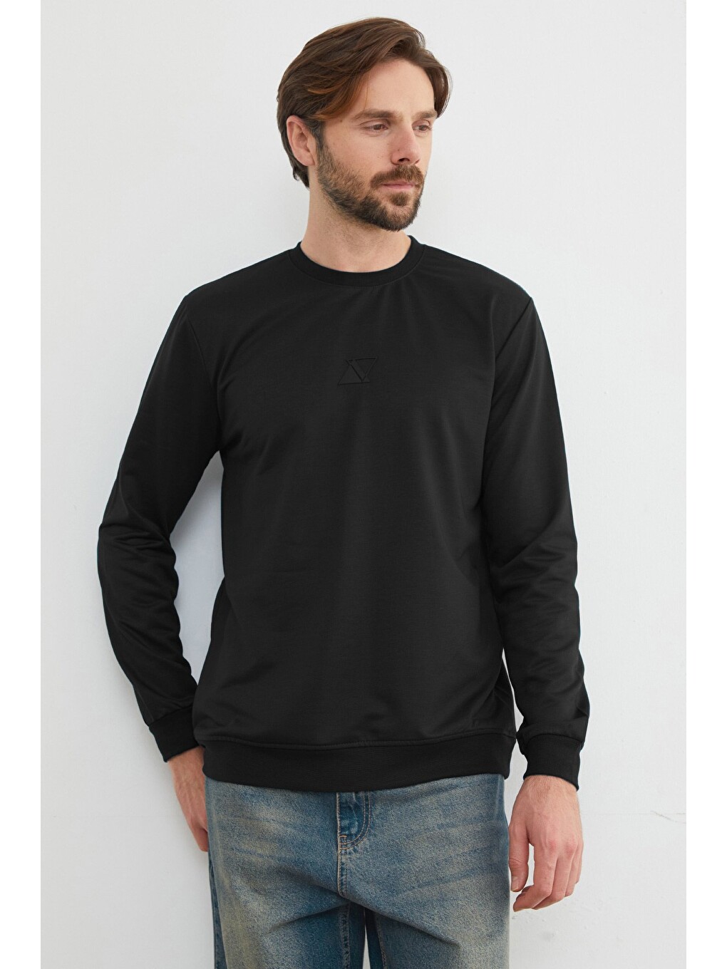 Siyah Üçgen Baskılı Bisiklet Yaka Sweatshirt