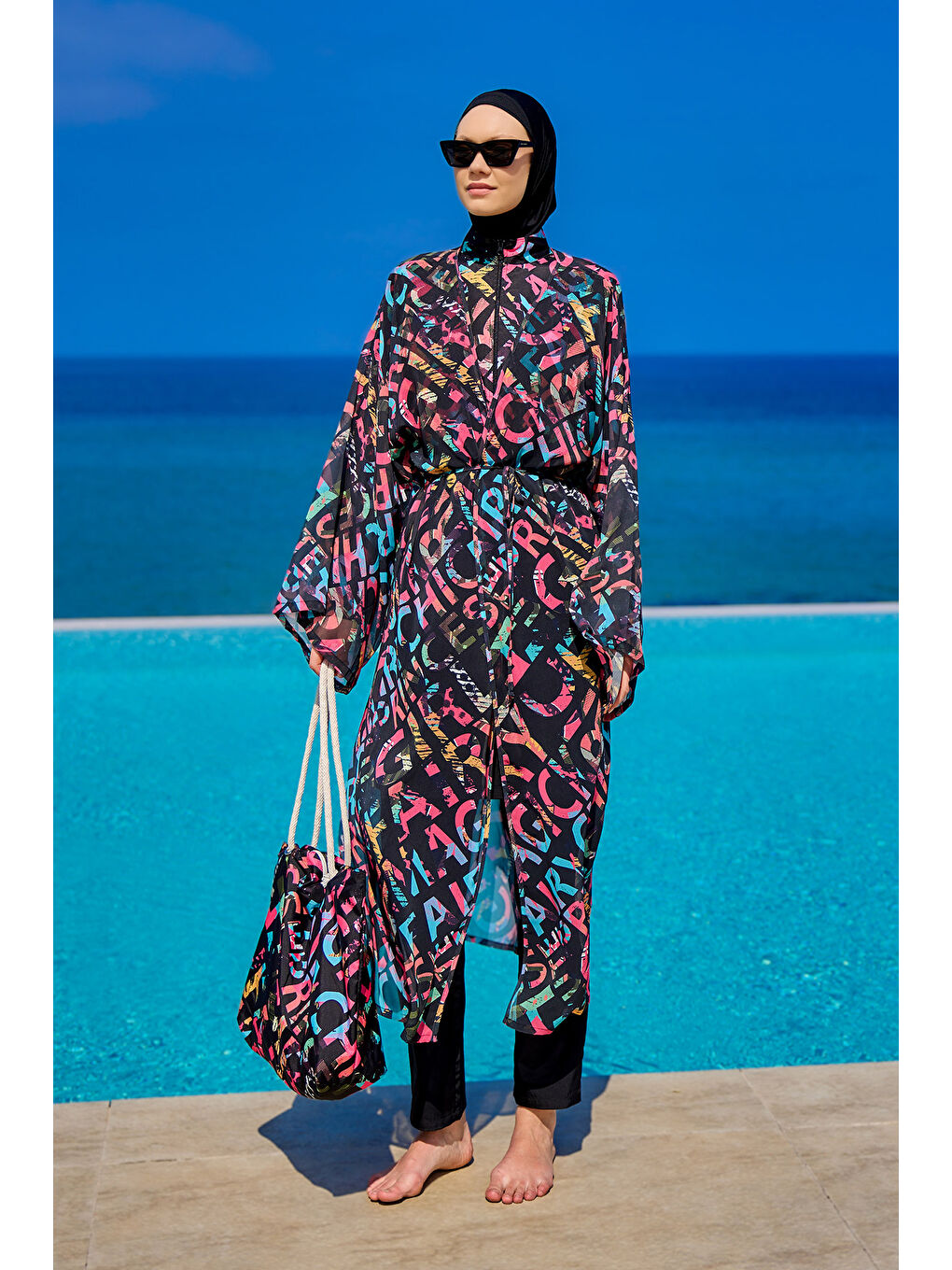 Siyah Renkli Desenli İpeksi Kimono Kaftan RP2507-1