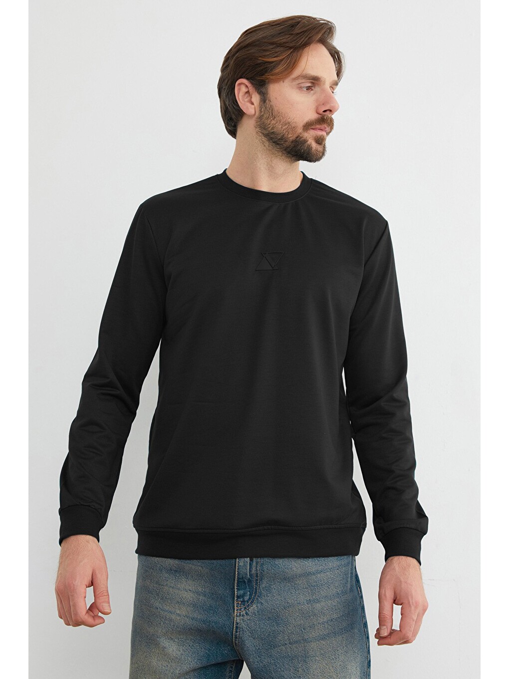 Siyah Üçgen Baskılı Bisiklet Yaka Sweatshirt-1