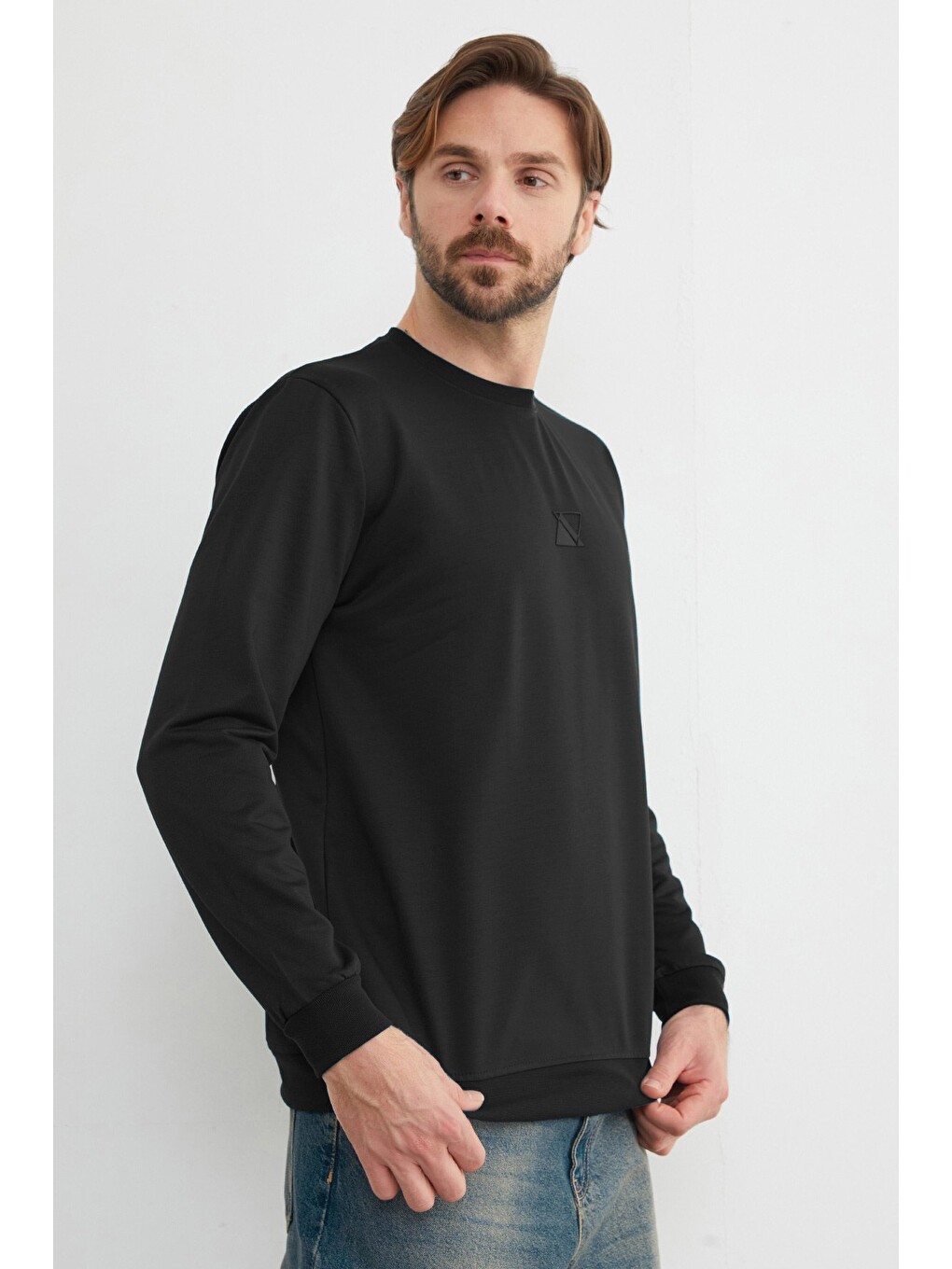 Siyah Üçgen Baskılı Bisiklet Yaka Sweatshirt-2