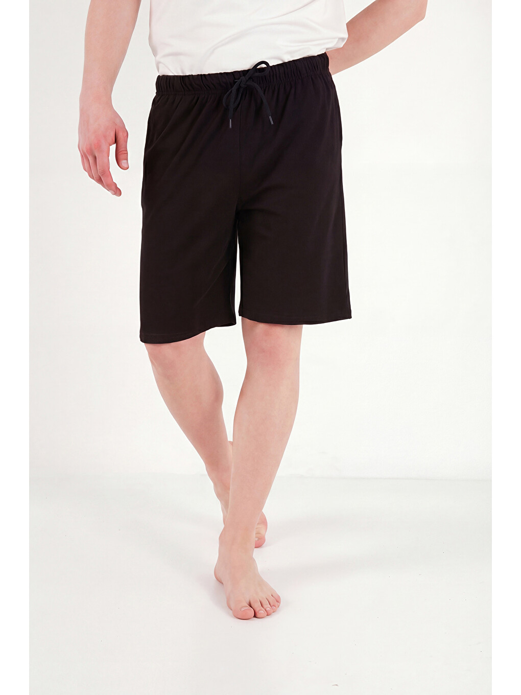 Siyah Pamuklu Regular Fit Bağlamalı Cepli Pijama Şort 6574004-4