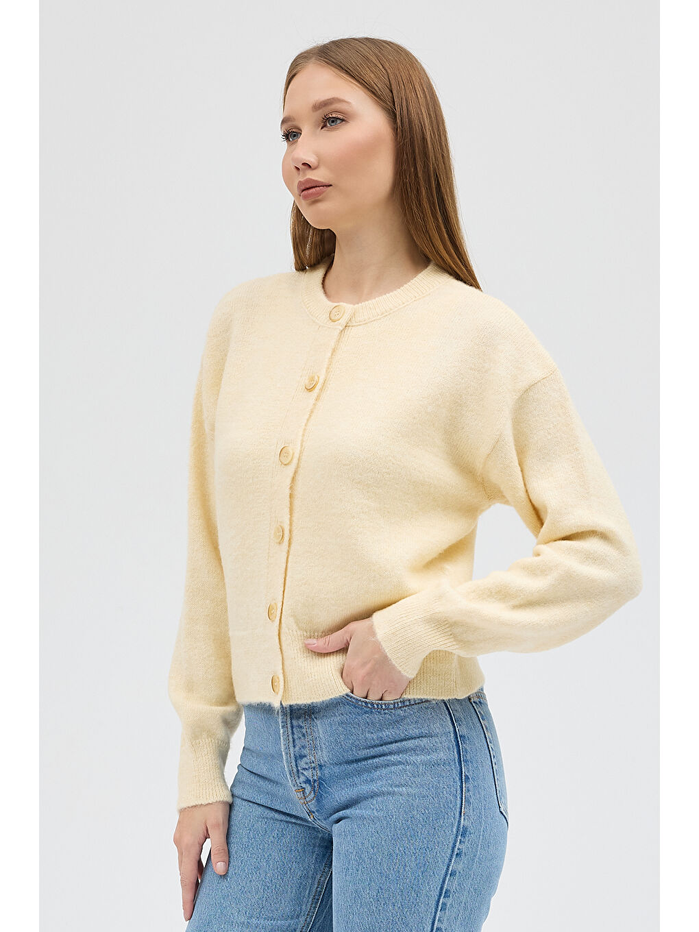 Montro - Düğme Detaylı Yumuşak Dokulu Triko Hırka - Ekru Renk-2