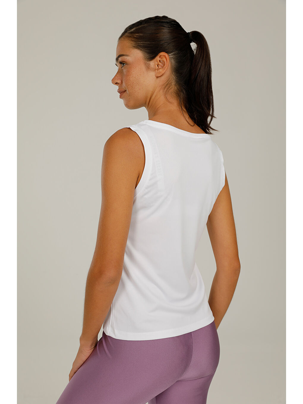 SN232 BASIC PES TANK TOP Beyaz Kadın Atlet-1