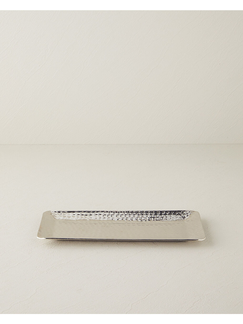 Gri Liza Metal Dekoratif Tepsi 30.5 x 14 x 2.5 cm Silver