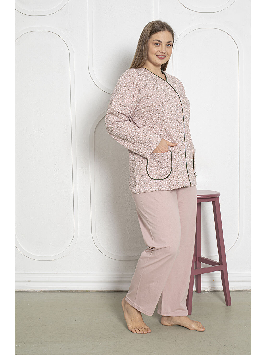 Pembe %100 Pamuklu Uzun Kollu Boydan Düğmeli Büyük Beden Kadın Pijama Takımı 206-2
