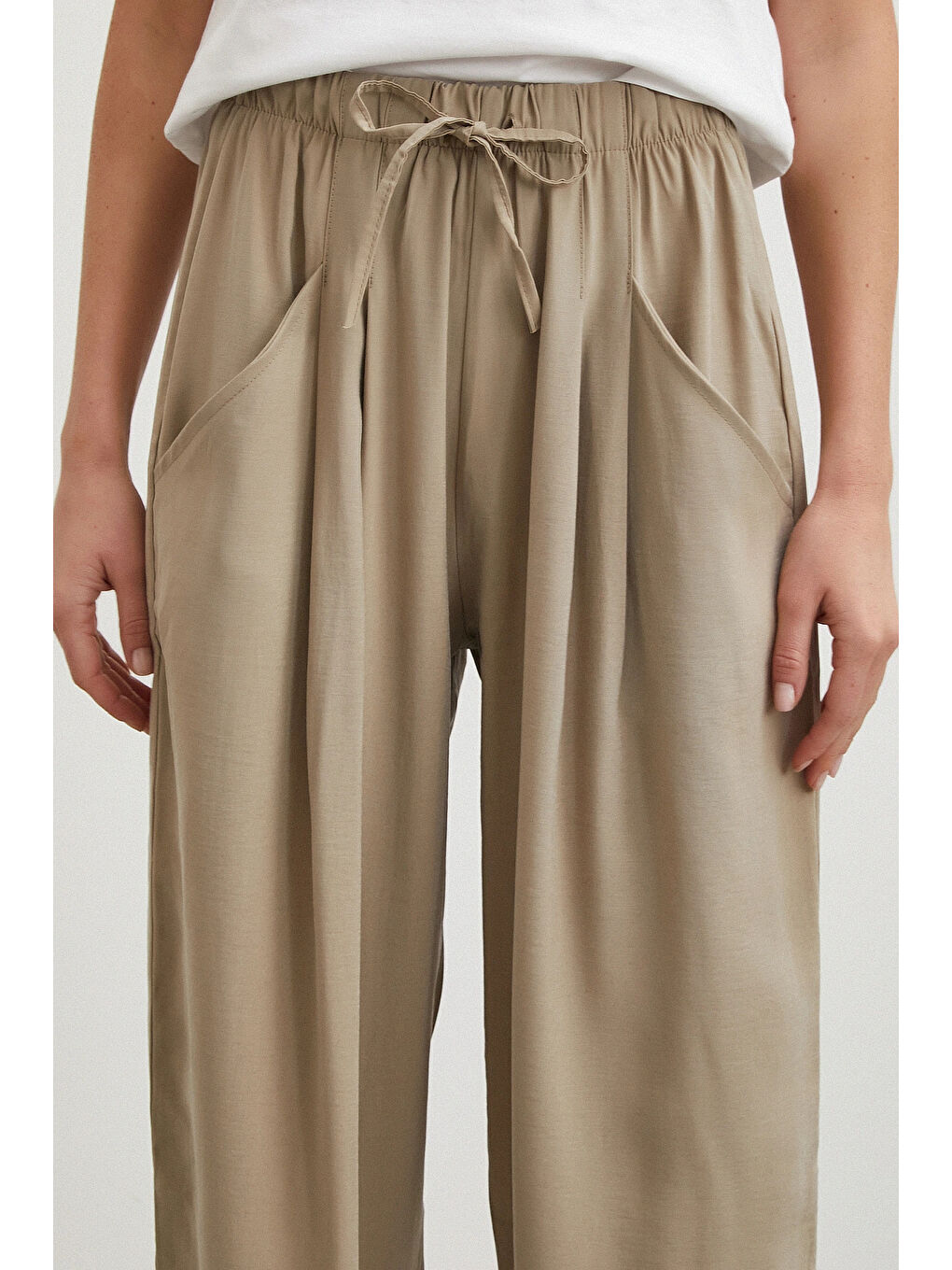 Bej Bağcıklı Beli Lastikli Pileli Pantolon Taş-5