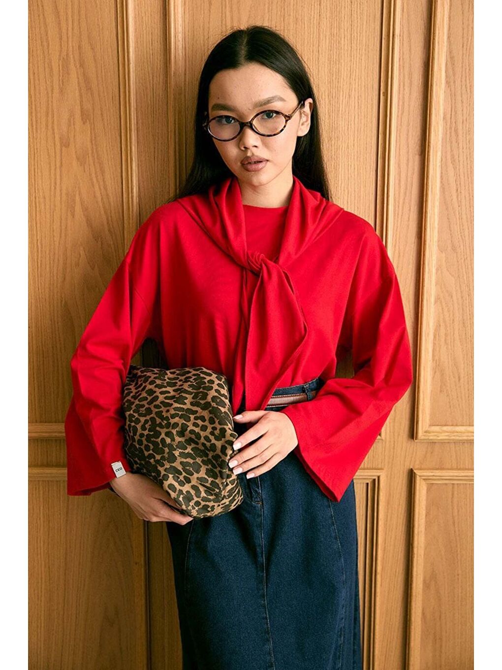 Kırmızı Fularlı Body